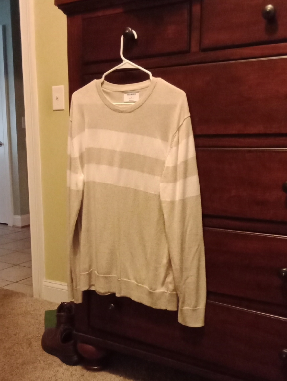 Old Navy Men's Tan  and White Striped Crewneck Sweater Size Large